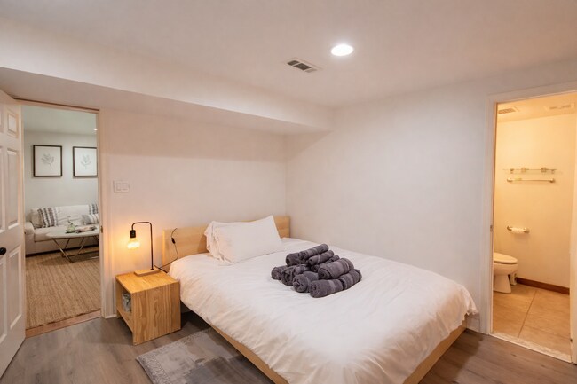 Foto del edificio - 7209 Carriage Hill Dr