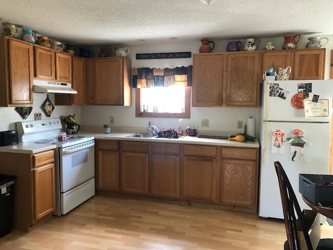 kitchen - 16 Ledge Way