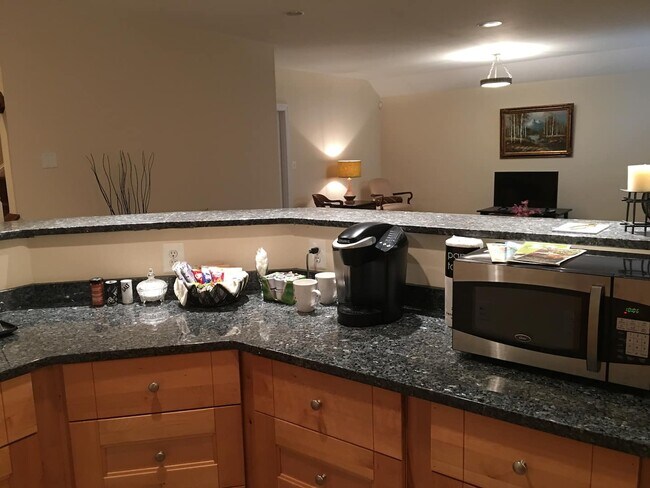 Foto del edificio - 445 Knoll St NW