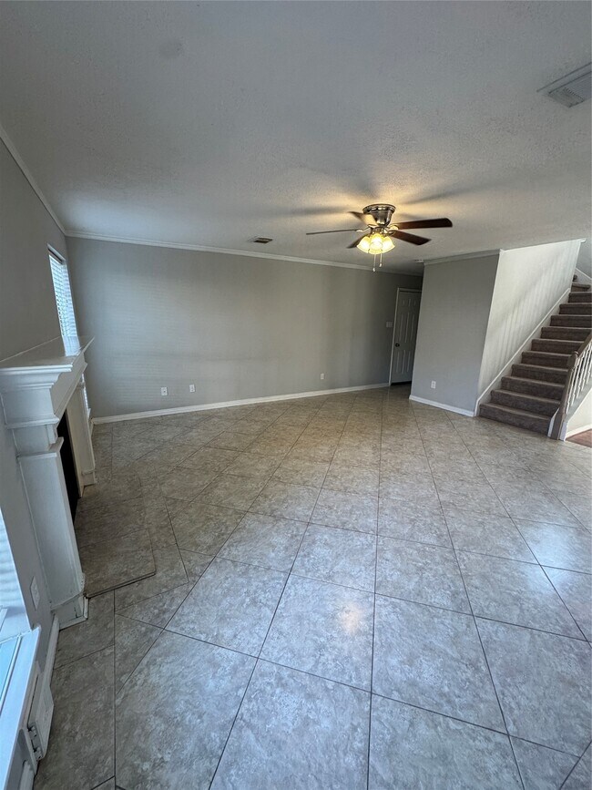 Foto del edificio - 24315 Tucker House Ln
