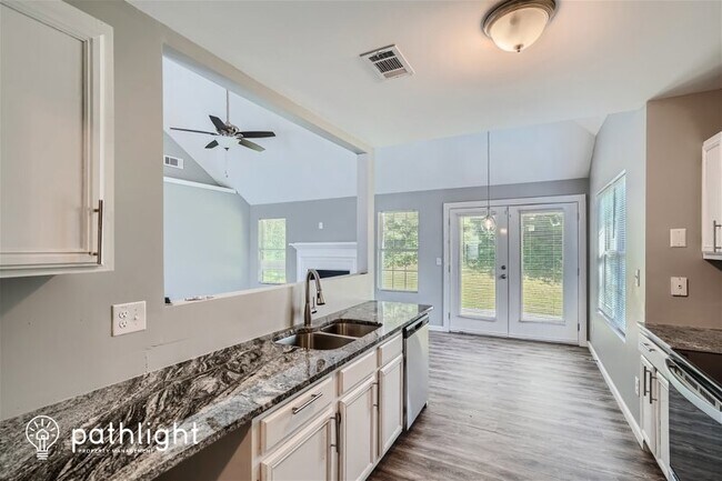 Building Photo - 735 Kilkenny Circle