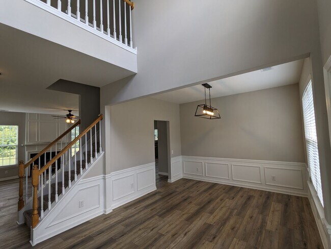 Foto del edificio - Arbor Hills University Area Corner Lot