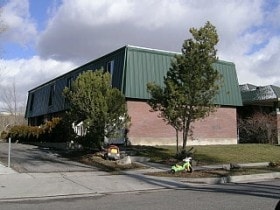 Building Photo - 817 E Parkway Ave