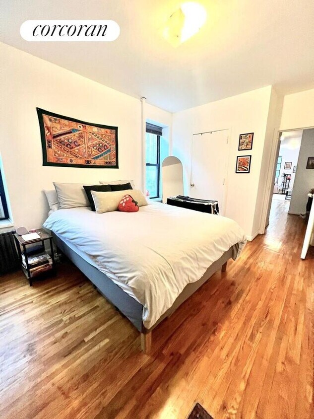 Foto del edificio - 301 E 88th St