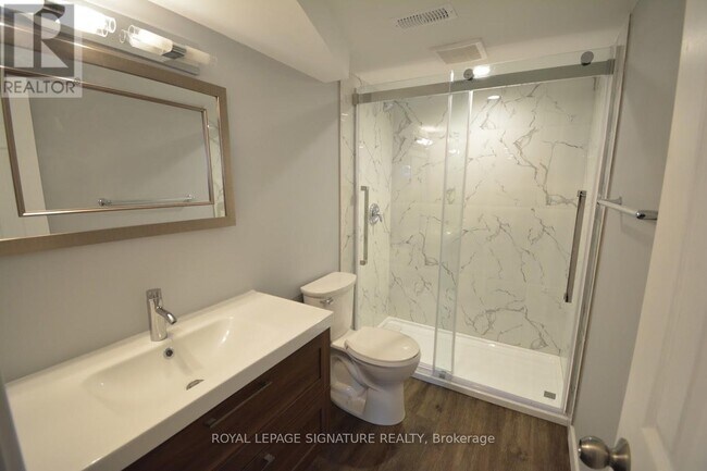 Photo du bâtiment - 131 Highman Ave