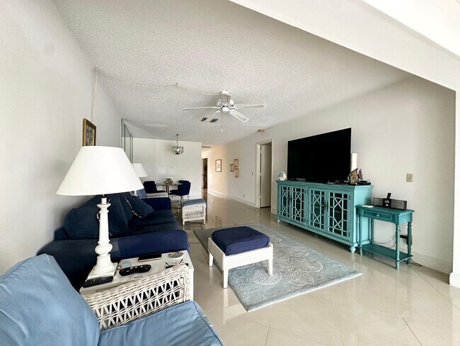 Foto del edificio - 1280 NW 20th Ave