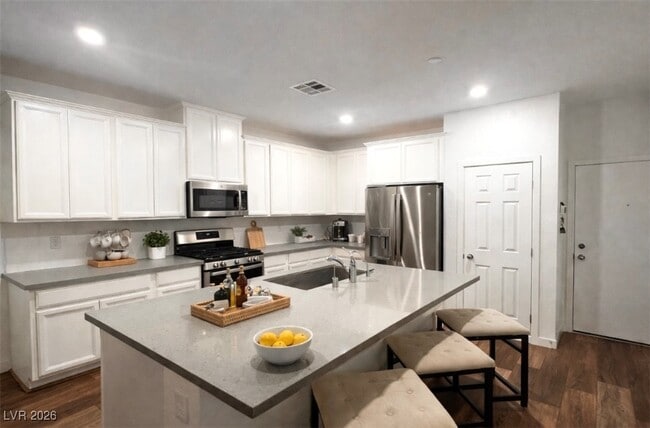 Foto del edificio - 965 Nevada State Dr