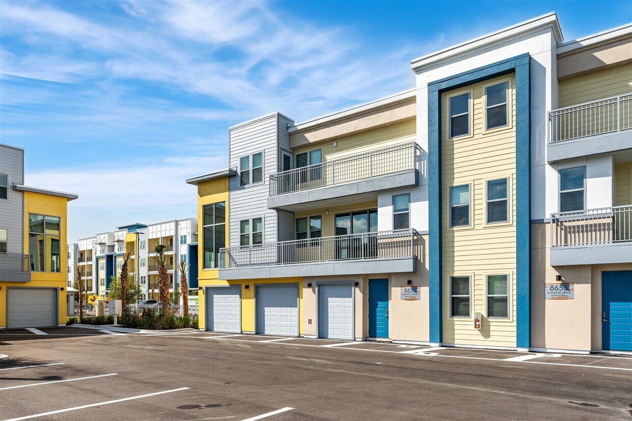 8655 Ivanhoe Dr, Melbourne, FL 32940 Townhome Rentals in Melbourne FL