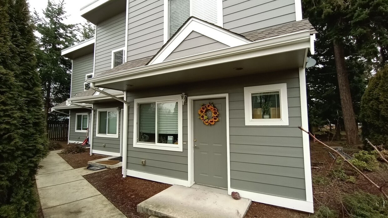 5863 Cedar Street, Ferndale, WA 98248 Townhome Rentals in Ferndale WA