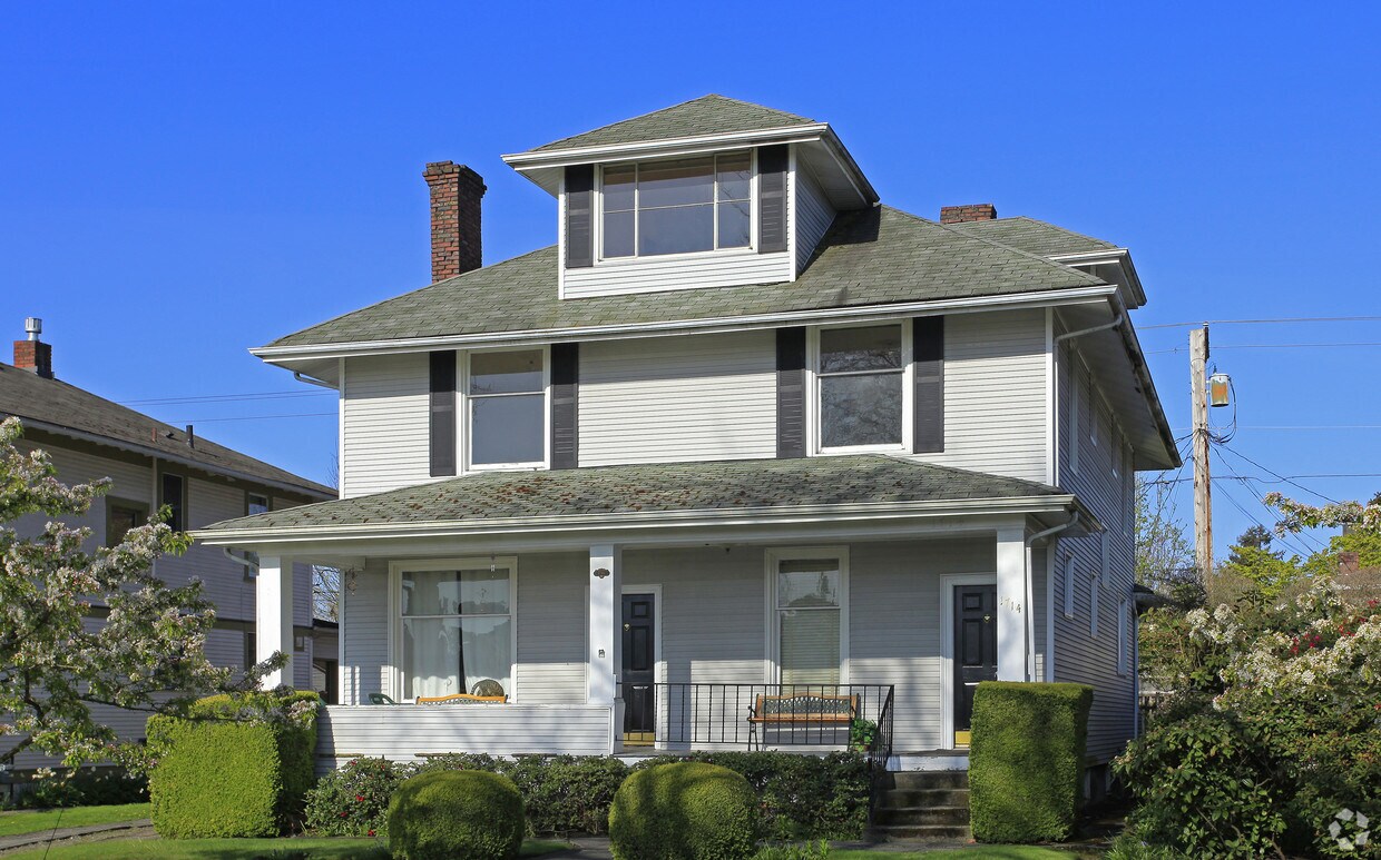 Building Photo - 1714 Colby Ave