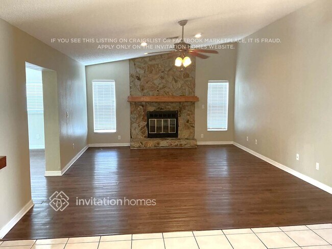 Foto del edificio - 12105 72nd St N