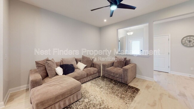 Building Photo - 12079 Calvesta St
