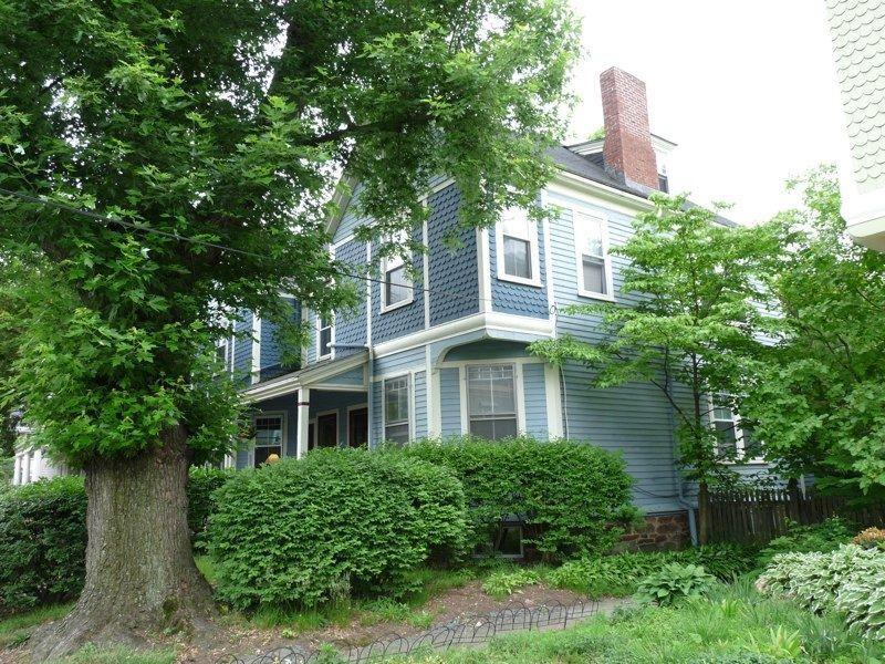 46 Waverly St Unit 1, Brookline, MA 02445 46 Waverly St Brookline, MA