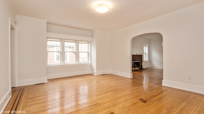 Building Photo - 285 Powell Ave