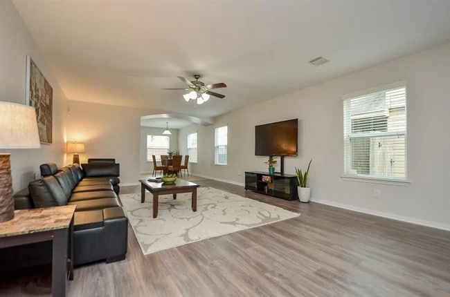 Building Photo - 2242 Tandy Park Way