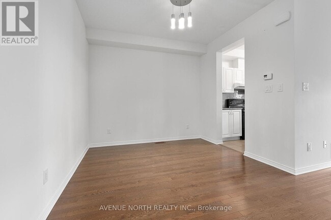 Building Photo - 480 Dundonald Dr