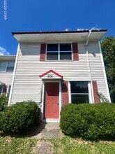 Building Photo - 209 N Kimbrel Ave