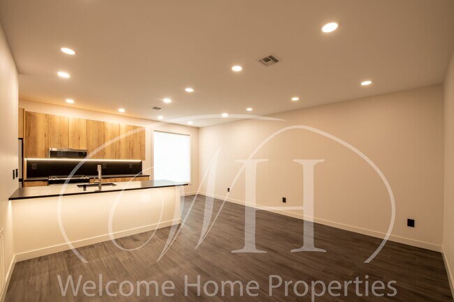 Foto del edificio - 284 NE Maple St