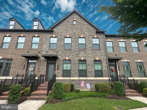 Building Photo - 402 Redbridge St