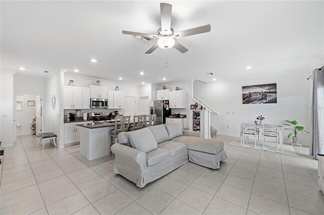 Building Photo - 9735 Ashworth Pl
