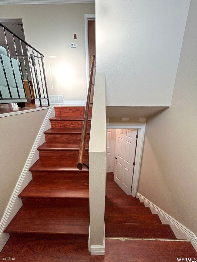 Building Photo - 2 br, 1 bath House - 1244 North 150 East S...