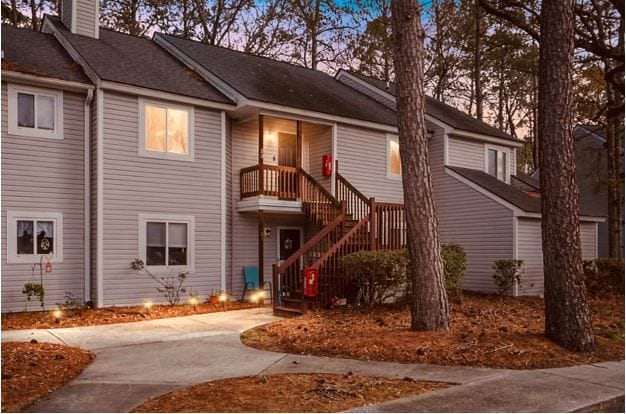 Primary Photo - 23 Rudwick Cir