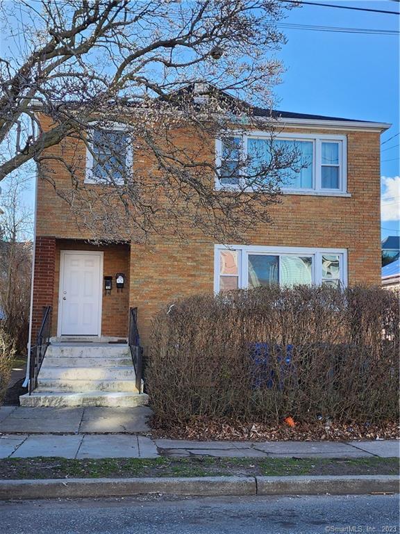 51 Pixlee Pl Unit 1st, Bridgeport, CT 06610 Room for Rent in