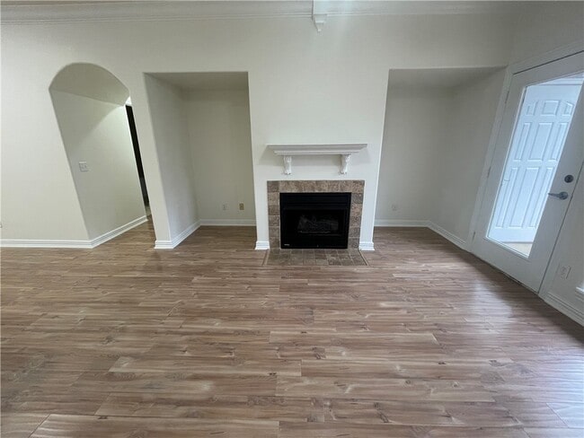 Foto del edificio - 2814 Vly W Ct