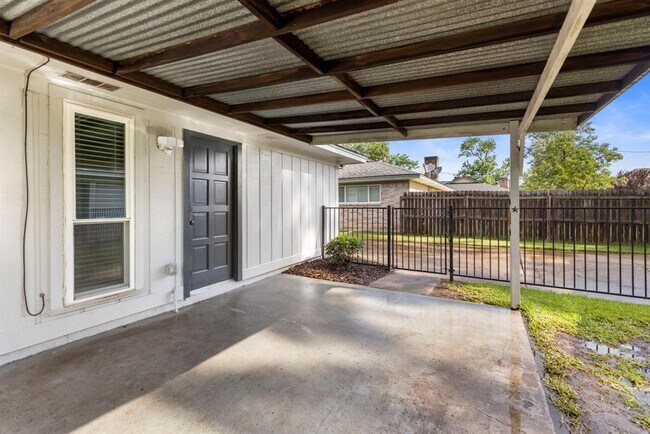 Foto del edificio - 29026 Deadwood Ln