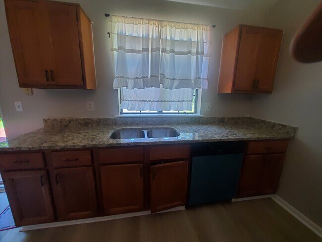 Foto del edificio - 313 Peachtree Dr