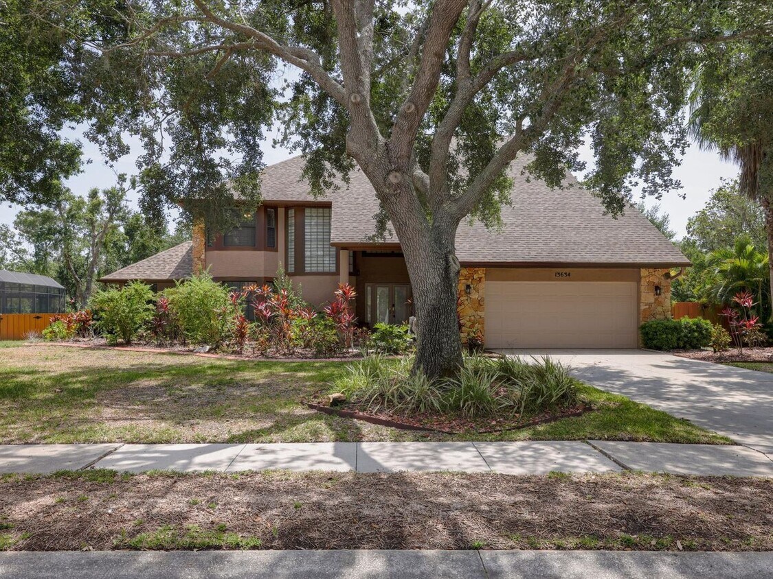 Primary Photo - Unfurnished Annual Rental Available