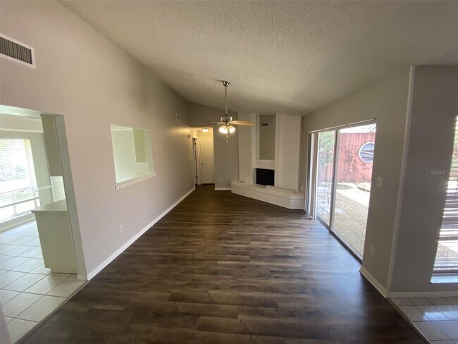 Photo - 2 bed 2 bath With Private Courtyard House