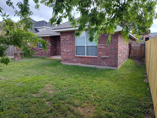 Building Photo - 6327 Bonnie Chase Ln