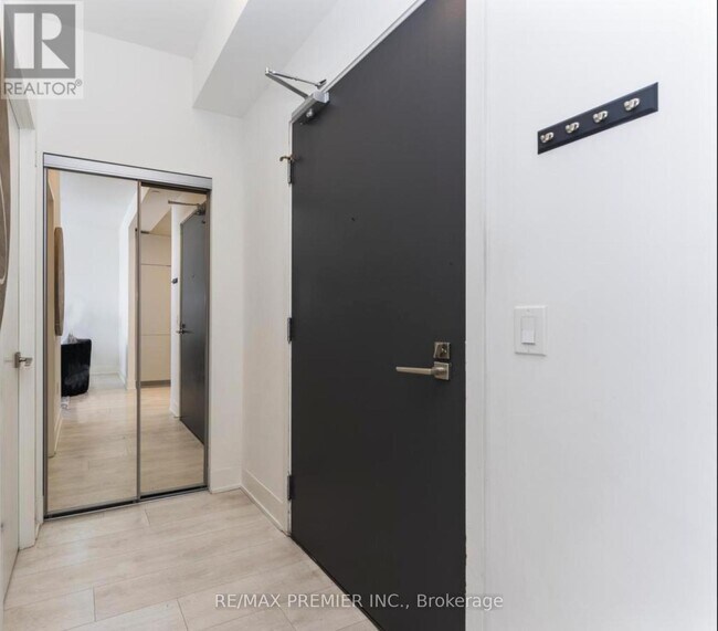 Photo du bâtiment - 2908 Hwy 7