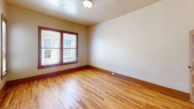Building Photo - 801 W Pine St