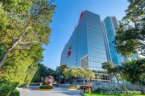 Building Photo - 2025 Brickell Ave