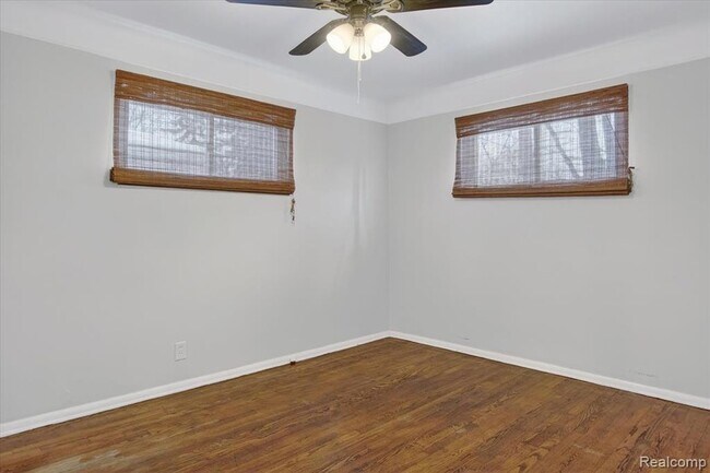 Foto del edificio - 13731 Elgin St