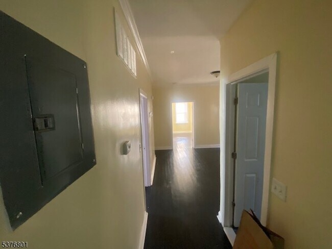 Foto del edificio - 14 Fern Ave
