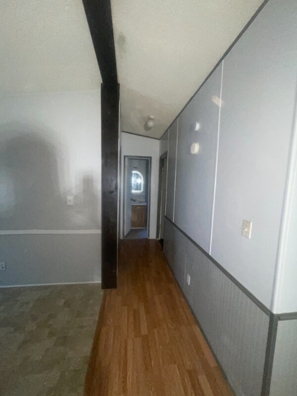 Building Photo - 15509 Parret Ln