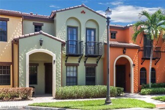 Building Photo - 9098 Capistrano St S