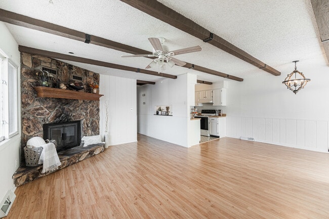 Building Photo - 1707 Cedarbrook Ct