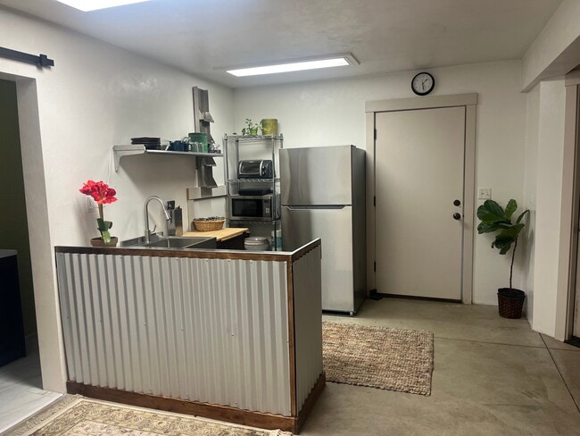 Kitchenette - 89950 Eaton Ln