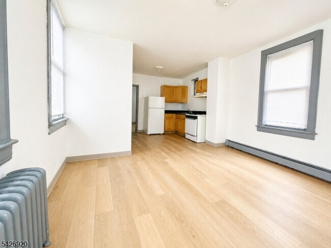 Foto del edificio - 840 Mt Prospect Ave