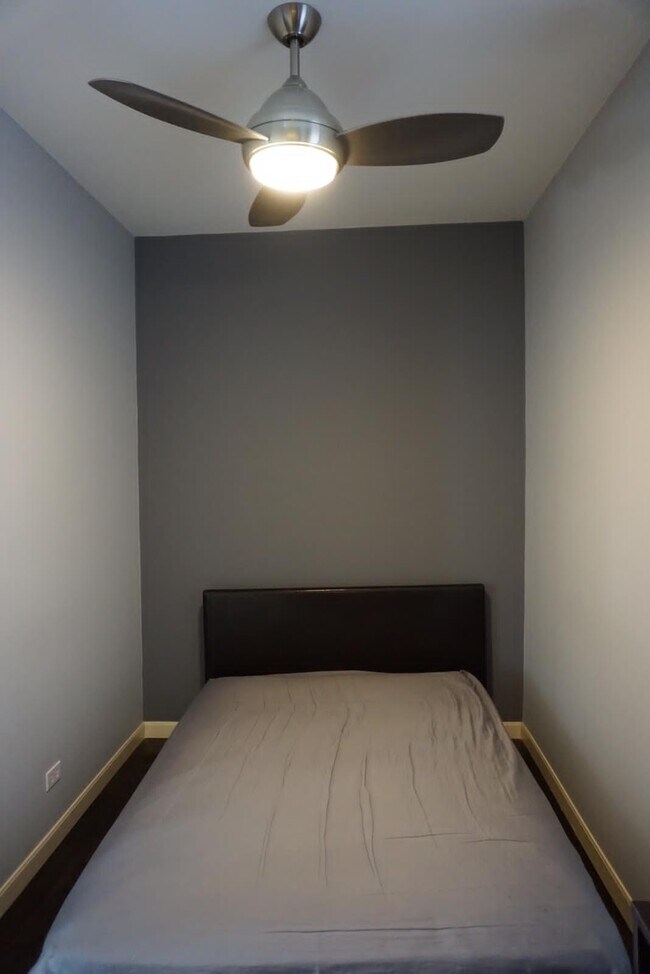 Foto del edificio - 3257 S May St