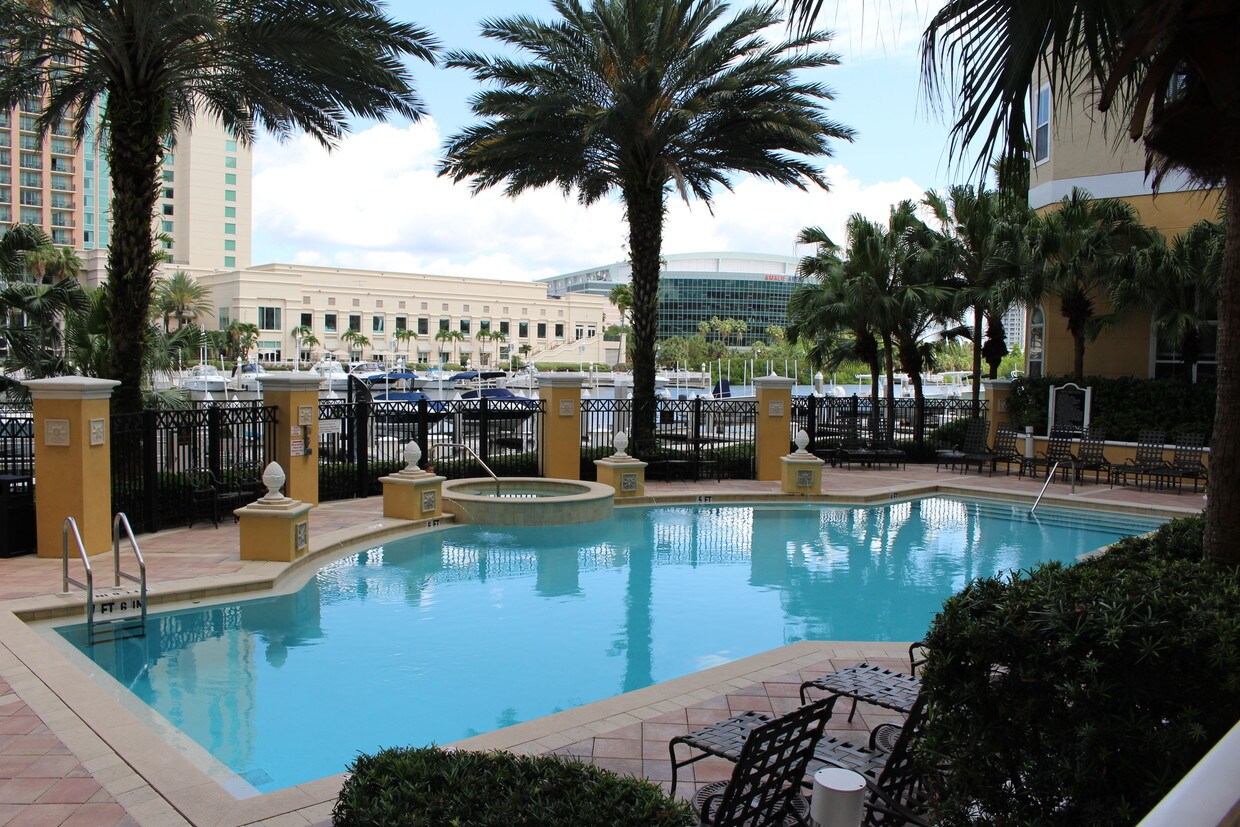 Foto principal - 700 S Harbour Island Blvd
