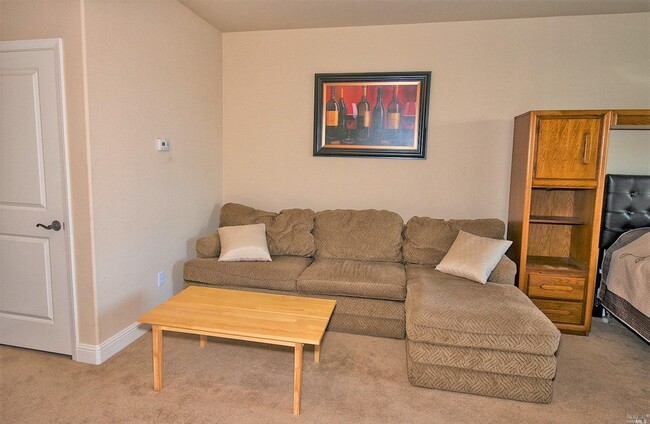 Building Photo - 1376 Gordon Ln