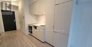 Building Photo - 77 Shuter St
