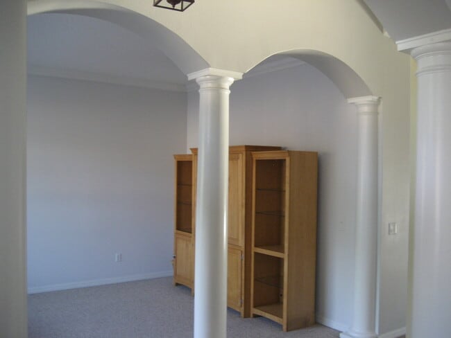 Sala de estar - 3924 Hollow Crossing Dr