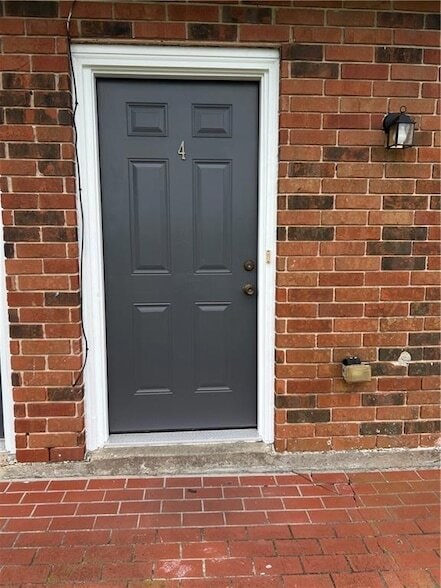 Building Photo - 316 Plantation Dr