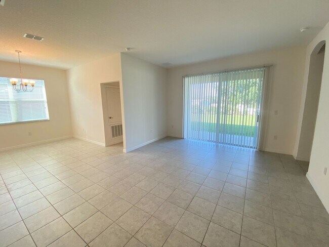 Foto del edificio - Carlisle Grand-520 Novara Way Davenport, F...